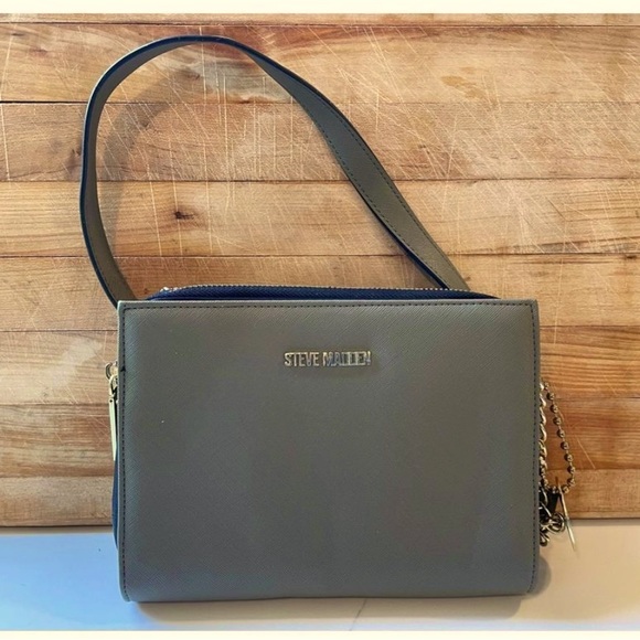 Steve Madden Handbags - Steve Madden Crossbody Bag